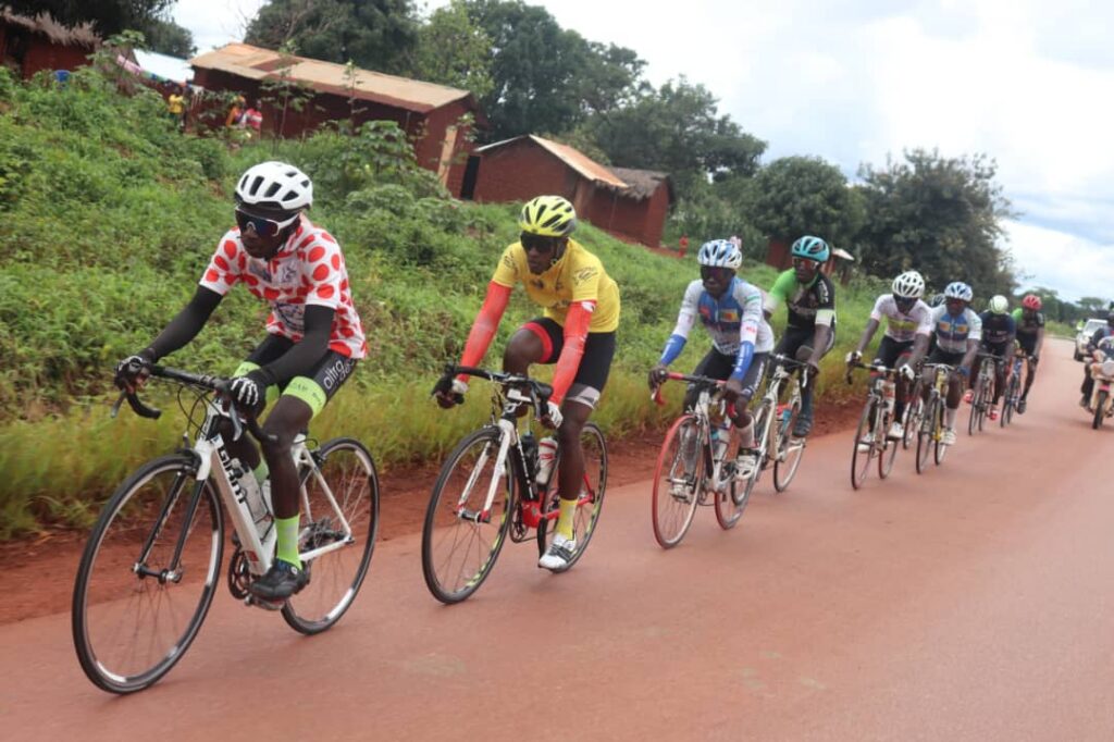 Cyclisme -Cameroun-Transca 14- Étape 3 : Abdoul Karim s'offre la plus longue étape et confirme son statut de meilleur grimpeur img 20260729 wa0028