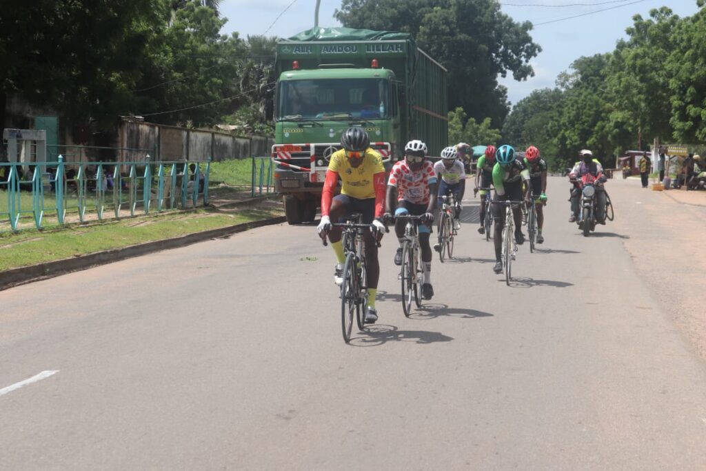 Cyclisme -Cameroun- Transca 14 : Abdourahman Amadou consolide son maillot jaune à Garoua img 20260817 wa0001