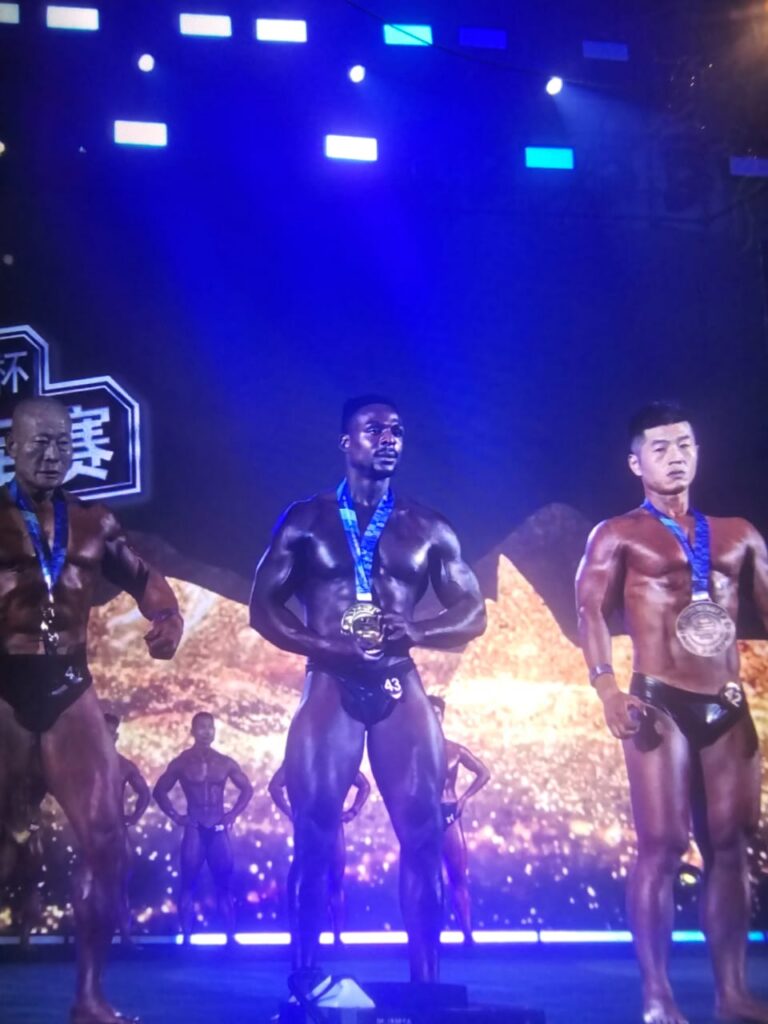 Bodybuilding & Fitness : le Cameroun décroche 16 médailles à Hangzhou et révèle un nouveau professionnel img 20260824 wa0005