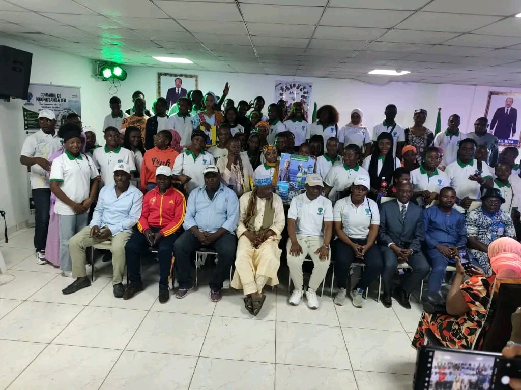 ÉMERGENCE SCOLAIRE À NKONGSAMBA 1ER - LE MAIRE EL HADJ OUMAROU CLÔTURE LES VACANCES SCOLAIRES EN ACCOMPAGNANT FINANCIÈREMENT LES ÉLÈVES DE SA CIRCONSCRIPTION img 20260909 wa0007